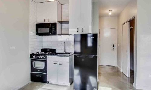 apartments with quartz countertops